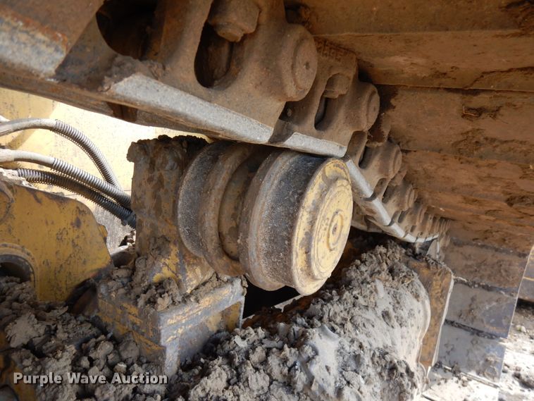 image for item IT9333 2004 Caterpillar D6N  dozer