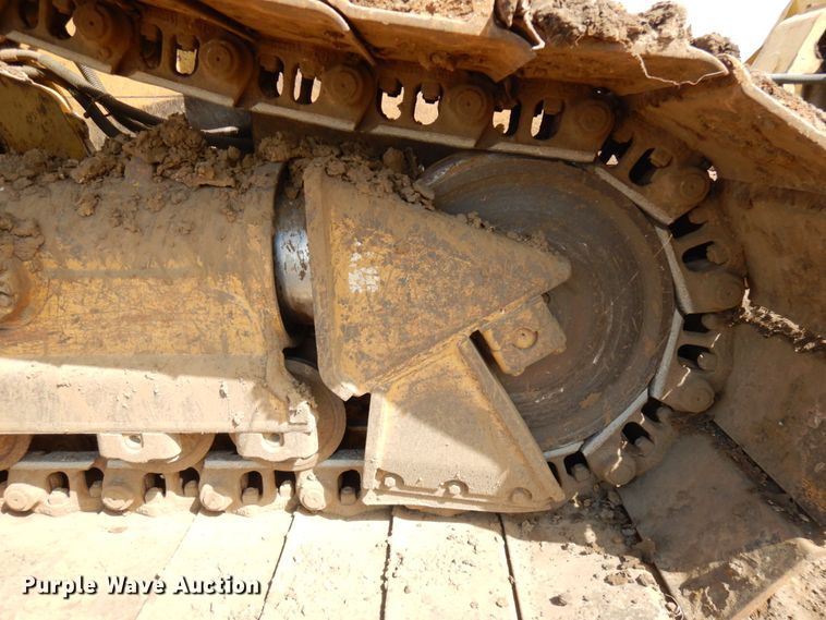 image for item IT9333 2004 Caterpillar D6N  dozer