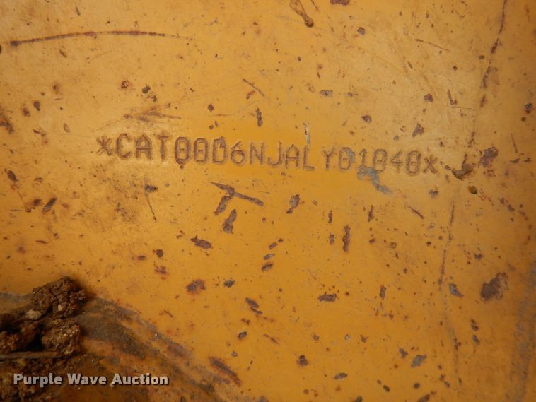 image for item IT9333 2004 Caterpillar D6N  dozer