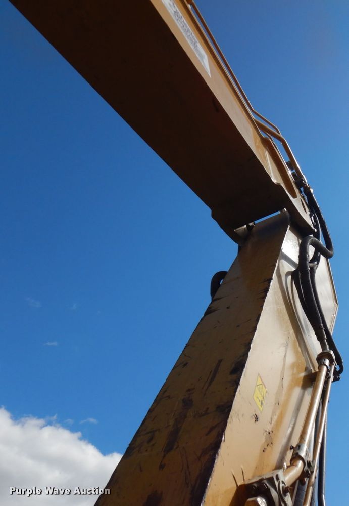 image for item IT9334 2013 Caterpillar 336E L  excavator