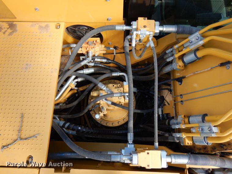 image for item IT9334 2013 Caterpillar 336E L  excavator