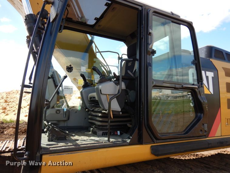 image for item IT9334 2013 Caterpillar 336E L  excavator