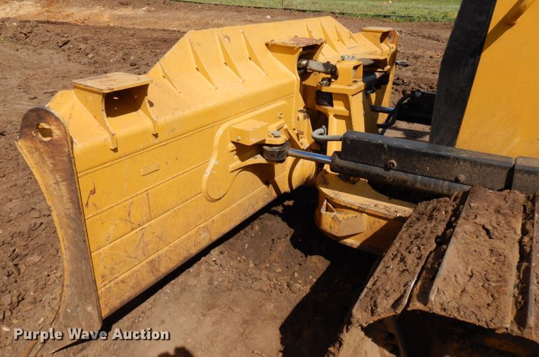 image for item IT9335 2015 Caterpillar D6K2  dozer