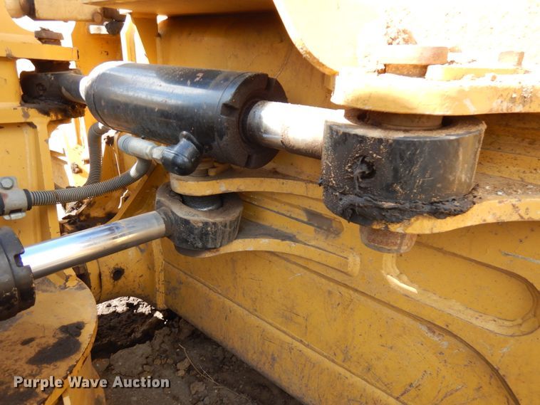 image for item IT9335 2015 Caterpillar D6K2  dozer