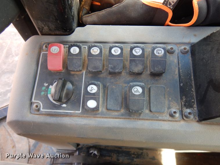 image for item IT9335 2015 Caterpillar D6K2  dozer