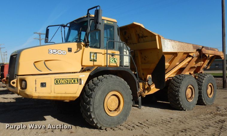 image for item IT9356 2006 John Deere 350D  haul truck