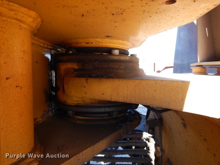 image for item IT9356 2006 John Deere 350D  haul truck