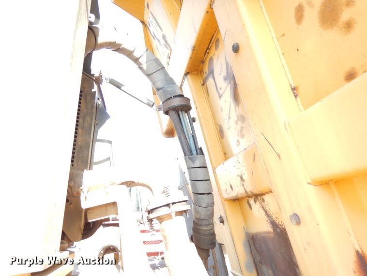 image for item IT9356 2006 John Deere 350D  haul truck