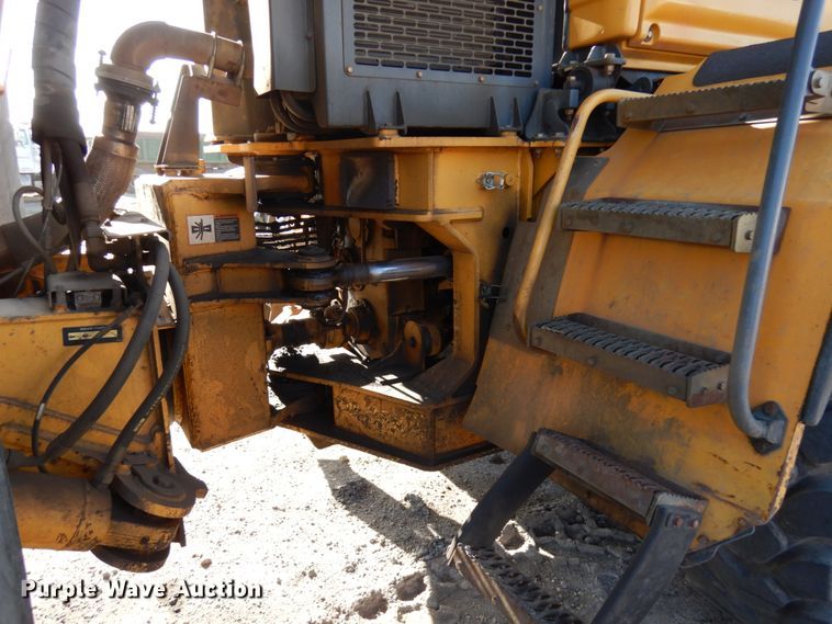 image for item IT9356 2006 John Deere 350D  haul truck