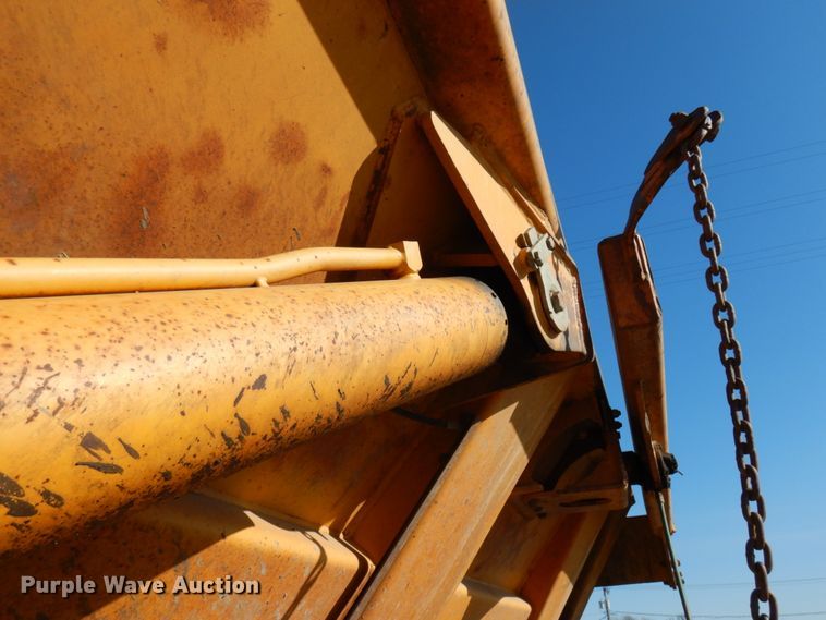 image for item IT9356 2006 John Deere 350D  haul truck