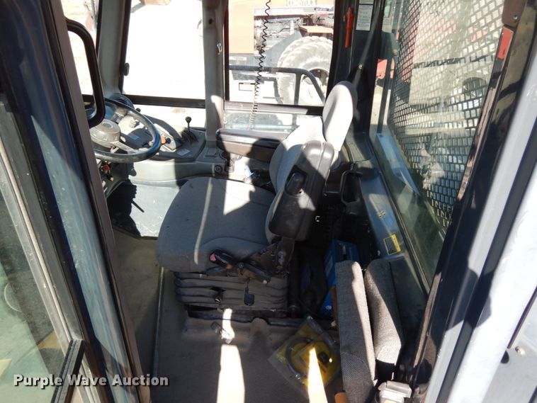 image for item IT9356 2006 John Deere 350D  haul truck