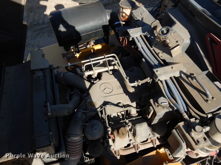 image for item IT9356 2006 John Deere 350D  haul truck