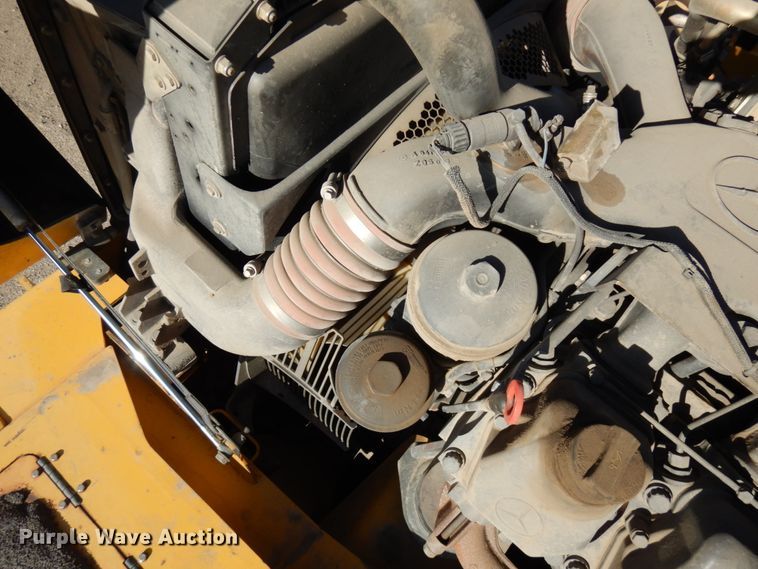 image for item IT9356 2006 John Deere 350D  haul truck