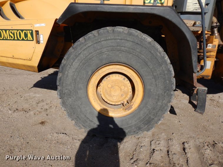 image for item IT9356 2006 John Deere 350D  haul truck