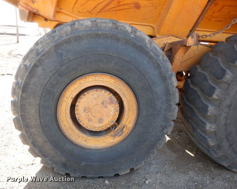 image for item IT9356 2006 John Deere 350D  haul truck