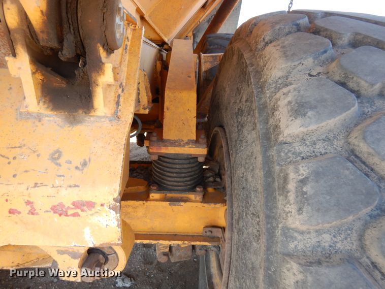 image for item IT9356 2006 John Deere 350D  haul truck