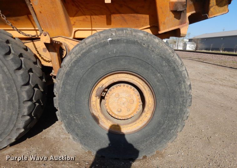 image for item IT9356 2006 John Deere 350D  haul truck