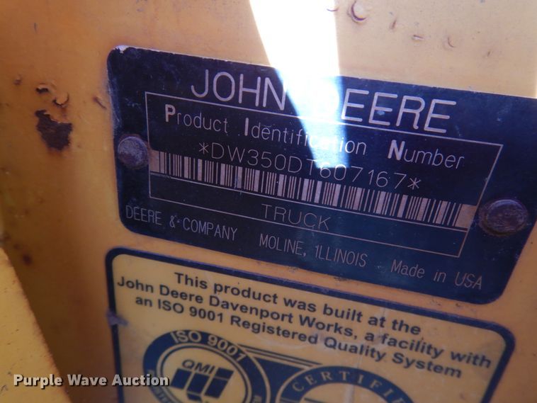 image for item IT9356 2006 John Deere 350D  haul truck