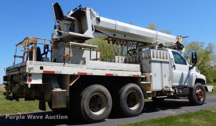 image for item IT9361 2005 Chevrolet C8500  digger derrick truck