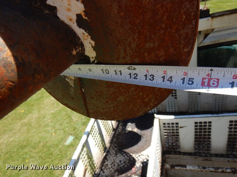 image for item IT9361 2005 Chevrolet C8500  digger derrick truck