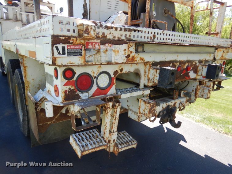 image for item IT9361 2005 Chevrolet C8500  digger derrick truck