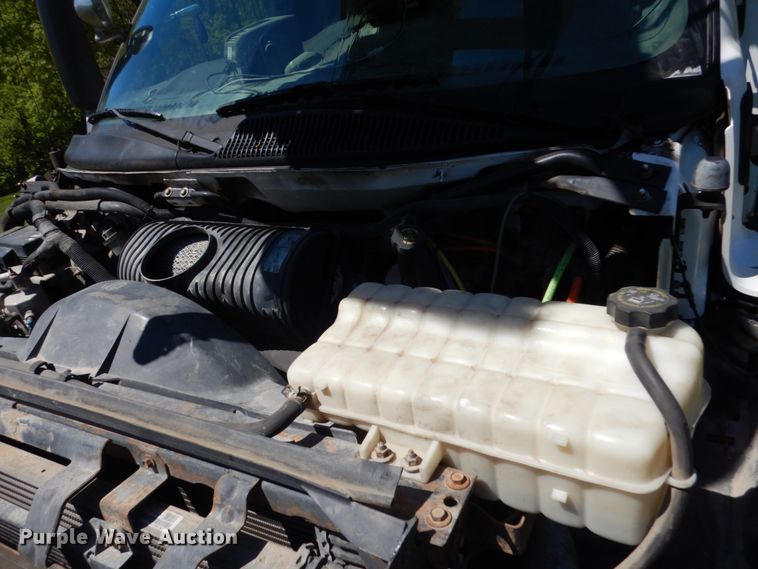 image for item IT9361 2005 Chevrolet C8500  digger derrick truck