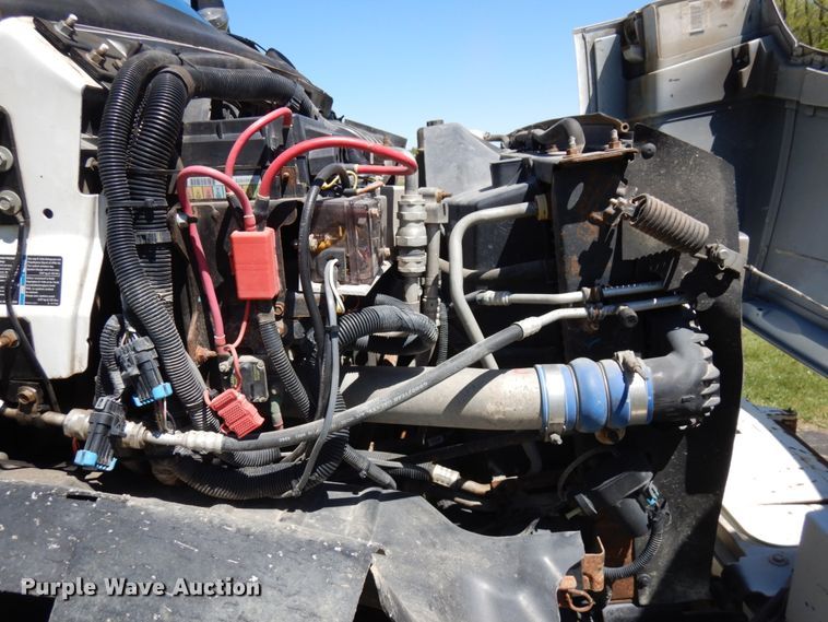 image for item IT9361 2005 Chevrolet C8500  digger derrick truck