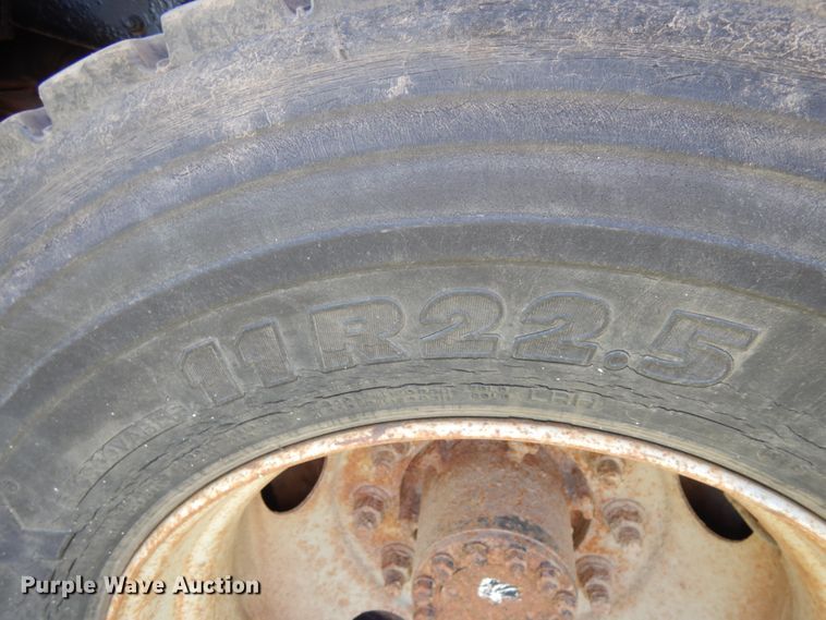 image for item IT9361 2005 Chevrolet C8500  digger derrick truck