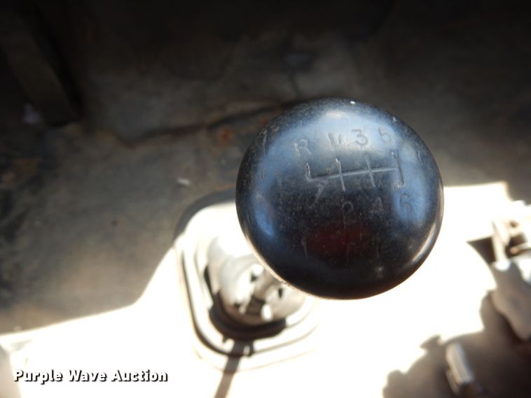 image for item IT9362 1995 Ford F800  dump truck