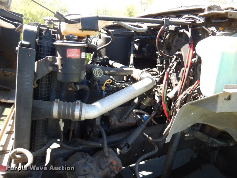 image for item IT9362 1995 Ford F800  dump truck