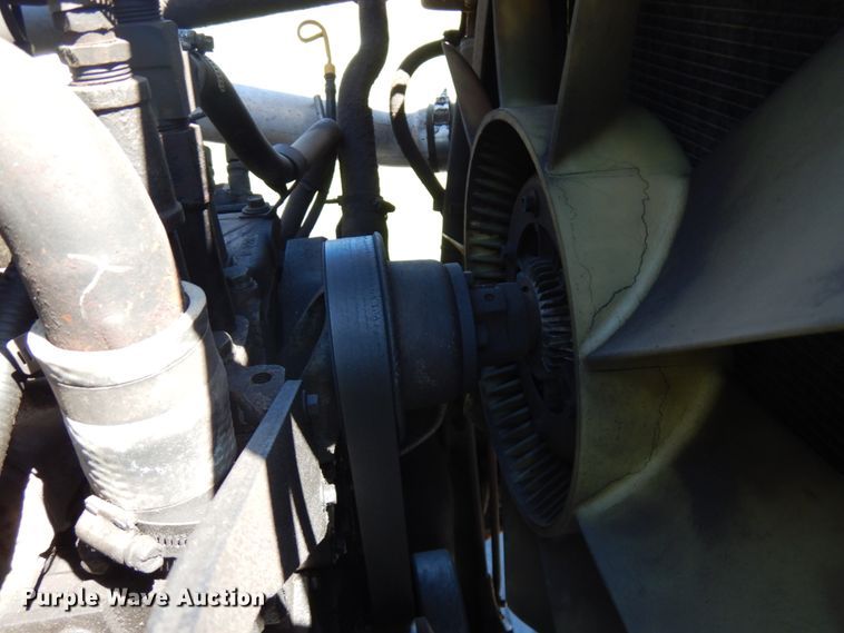 image for item IT9362 1995 Ford F800  dump truck