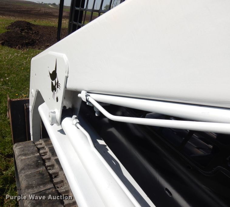 image for item IT9375 2008 Bobcat T140  tracked skid steer loader