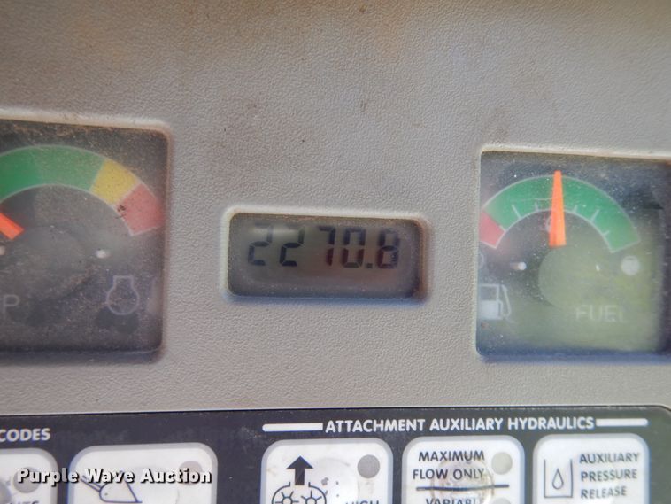 image for item IT9375 2008 Bobcat T140  tracked skid steer loader