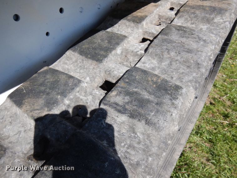 image for item IT9375 2008 Bobcat T140  tracked skid steer loader