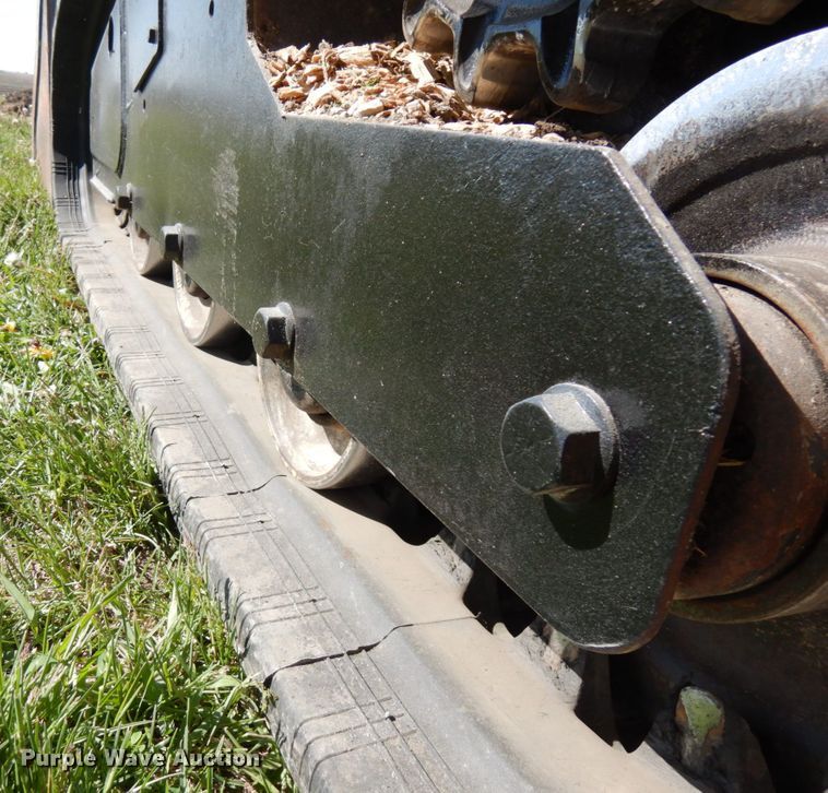 image for item IT9375 2008 Bobcat T140  tracked skid steer loader