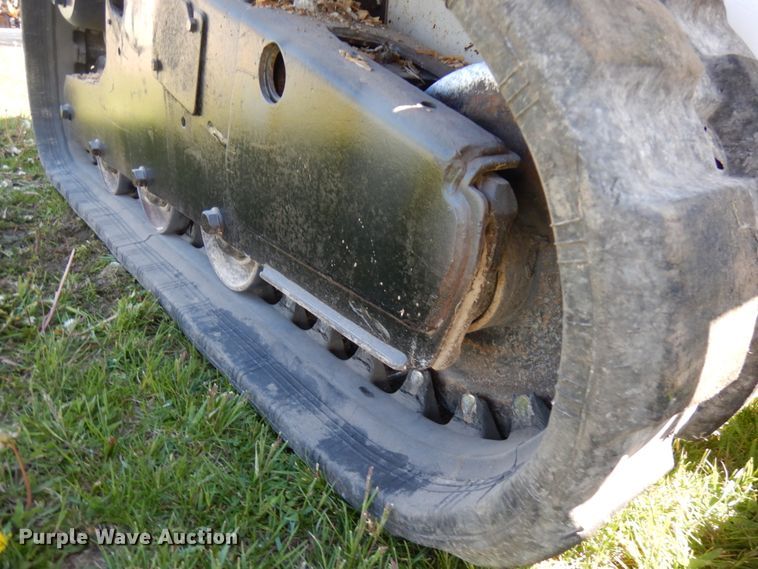 image for item IT9375 2008 Bobcat T140  tracked skid steer loader