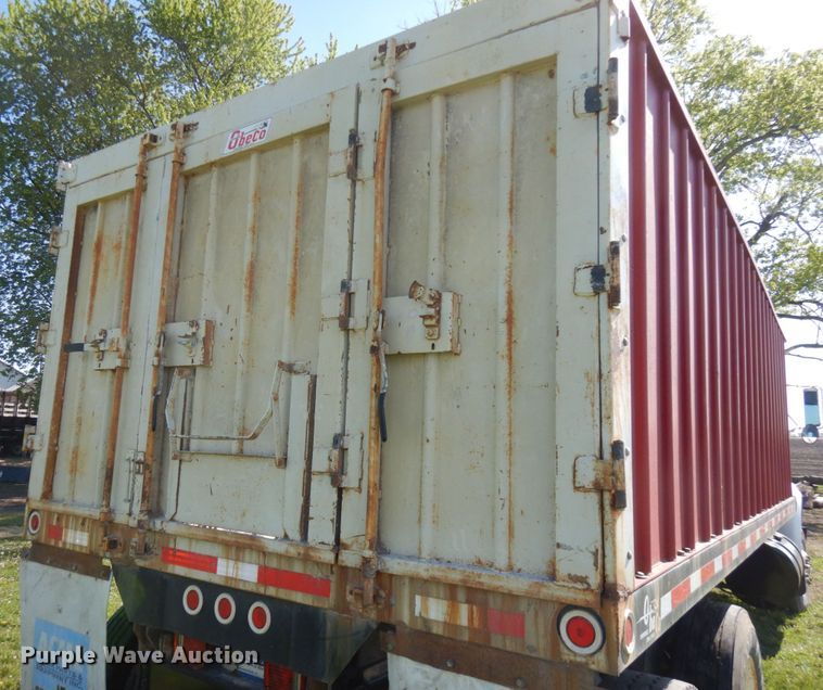 image for item IT9376 1990 International 8100  dump truck