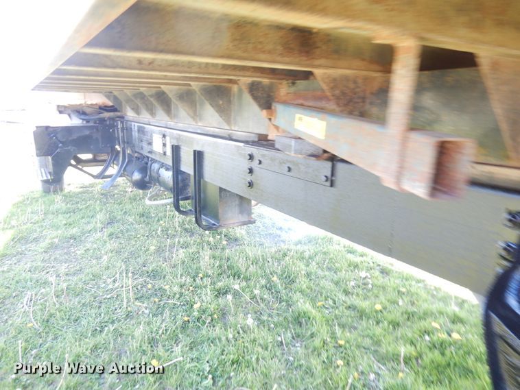 image for item IT9376 1990 International 8100  dump truck