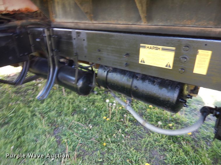 image for item IT9376 1990 International 8100  dump truck