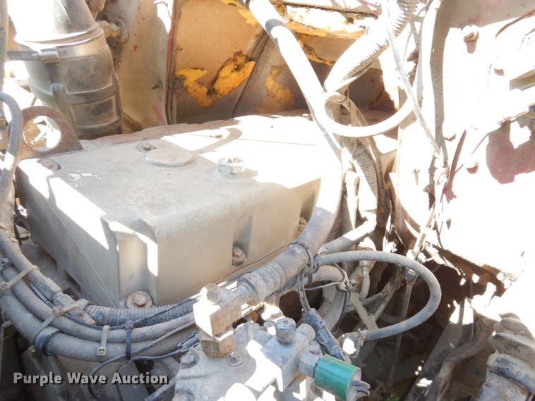 image for item IT9376 1990 International 8100  dump truck