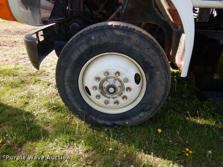 image for item IT9376 1990 International 8100  dump truck