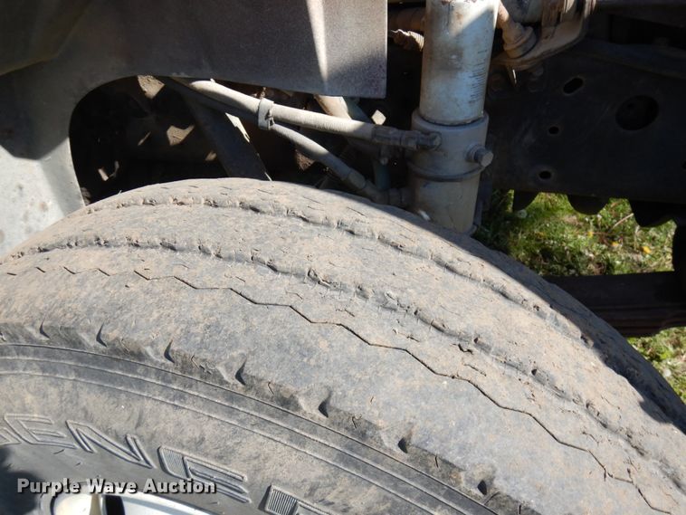 image for item IT9376 1990 International 8100  dump truck