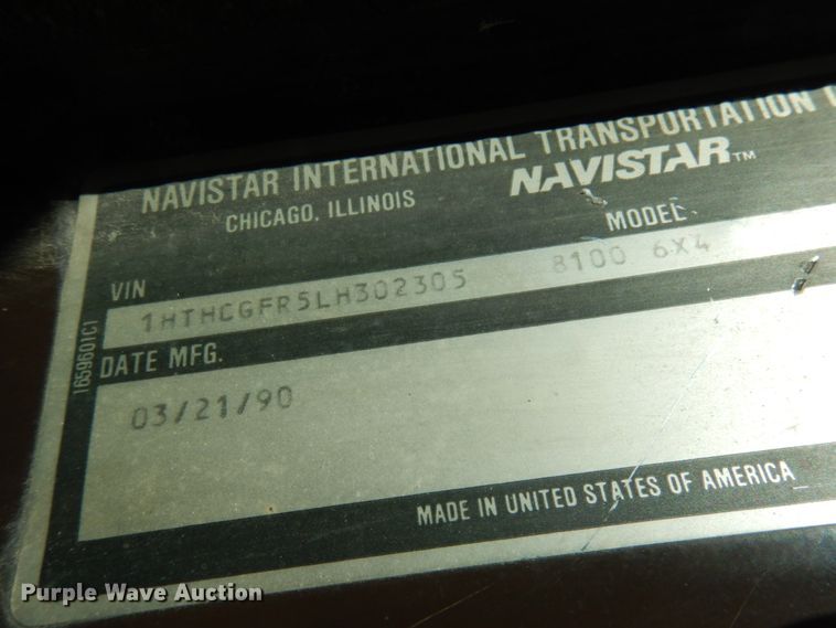 image for item IT9376 1990 International 8100  dump truck