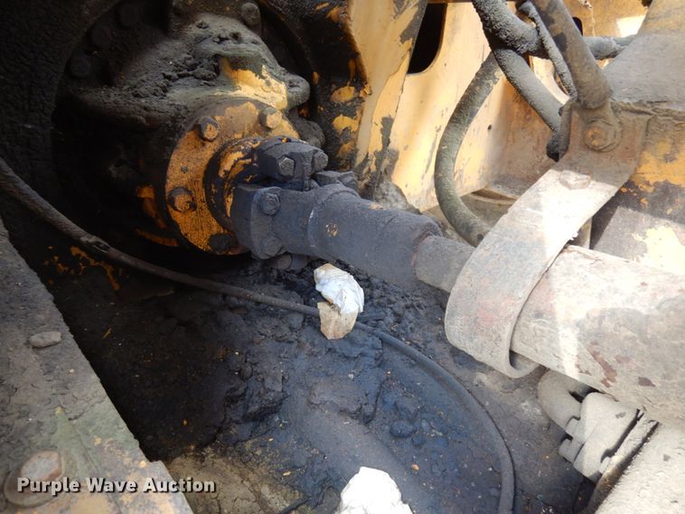 image for item IT9410 1965 International 270  scraper