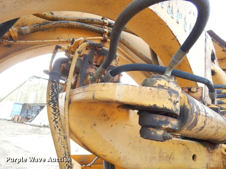 image for item IT9410 1965 International 270  scraper