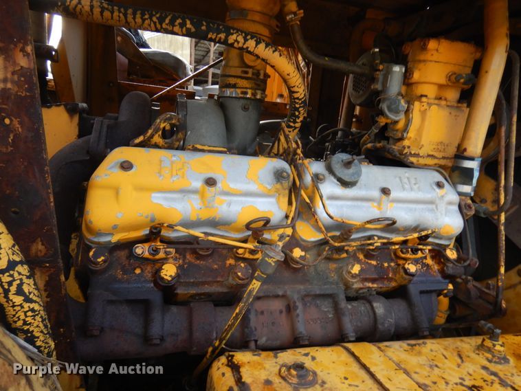 image for item IT9410 1965 International 270  scraper