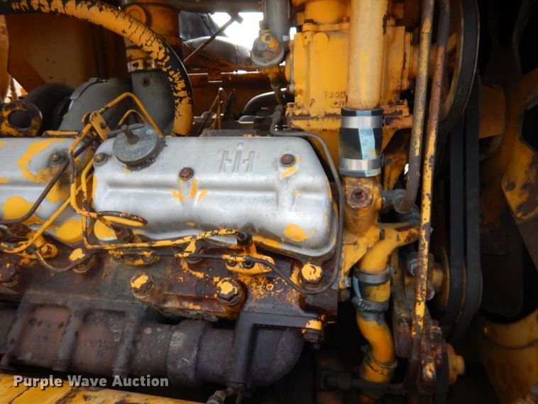 image for item IT9410 1965 International 270  scraper