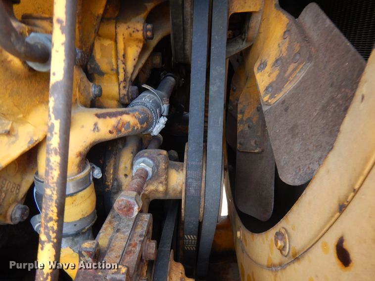 image for item IT9410 1965 International 270  scraper