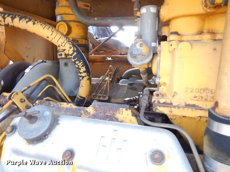 image for item IT9410 1965 International 270  scraper