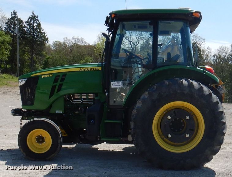 image for item DA5294 2011 John Deere 5085M  tractor